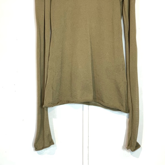 Rag & Bone Ola Viscose Crew Slim Fit Sweater in Dark Olive Oil - Picture 6 of 12
